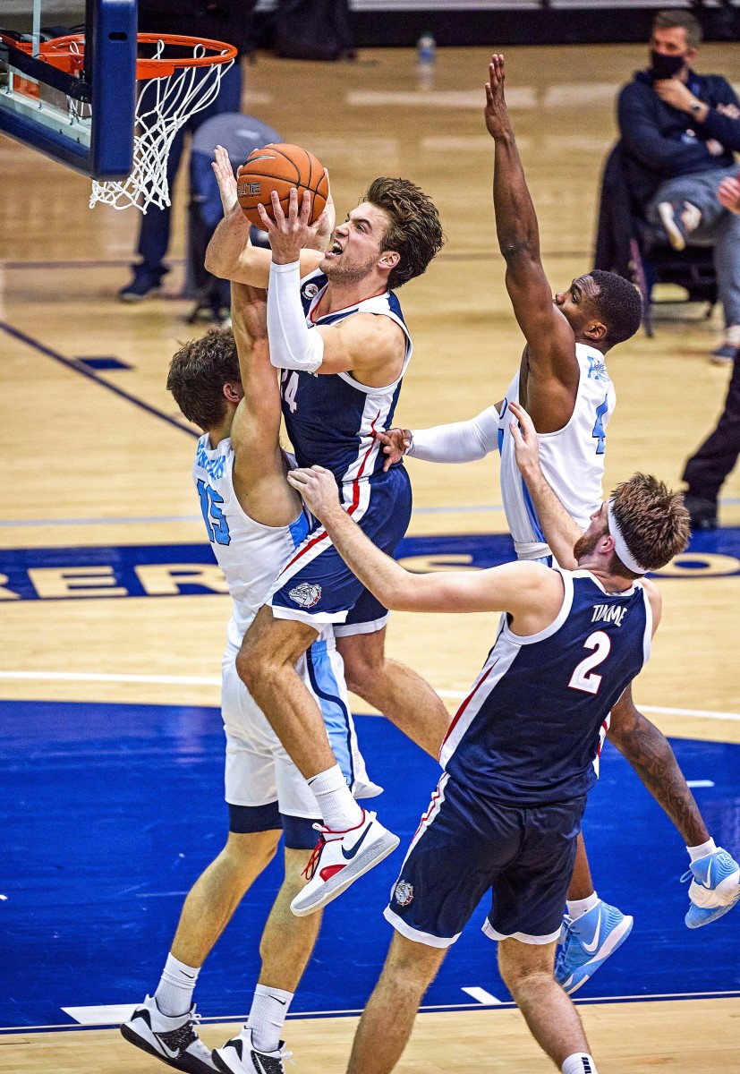 Led by Kispert's 19.5 points per game, Gonzaga is averaging a nation's best 92.7 per contest.
